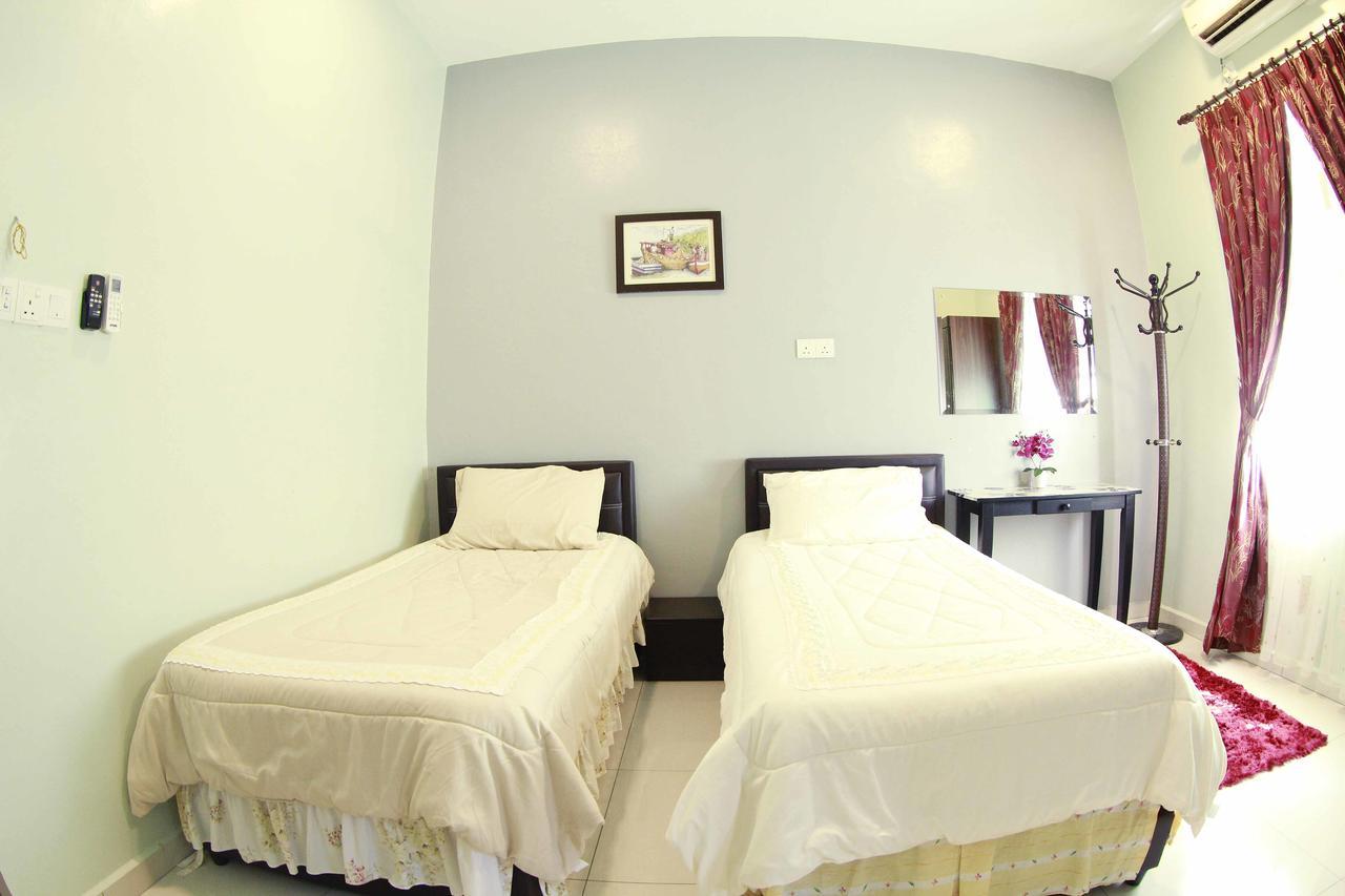 Twin Castle Homestay Kuala Pilah Exterior foto